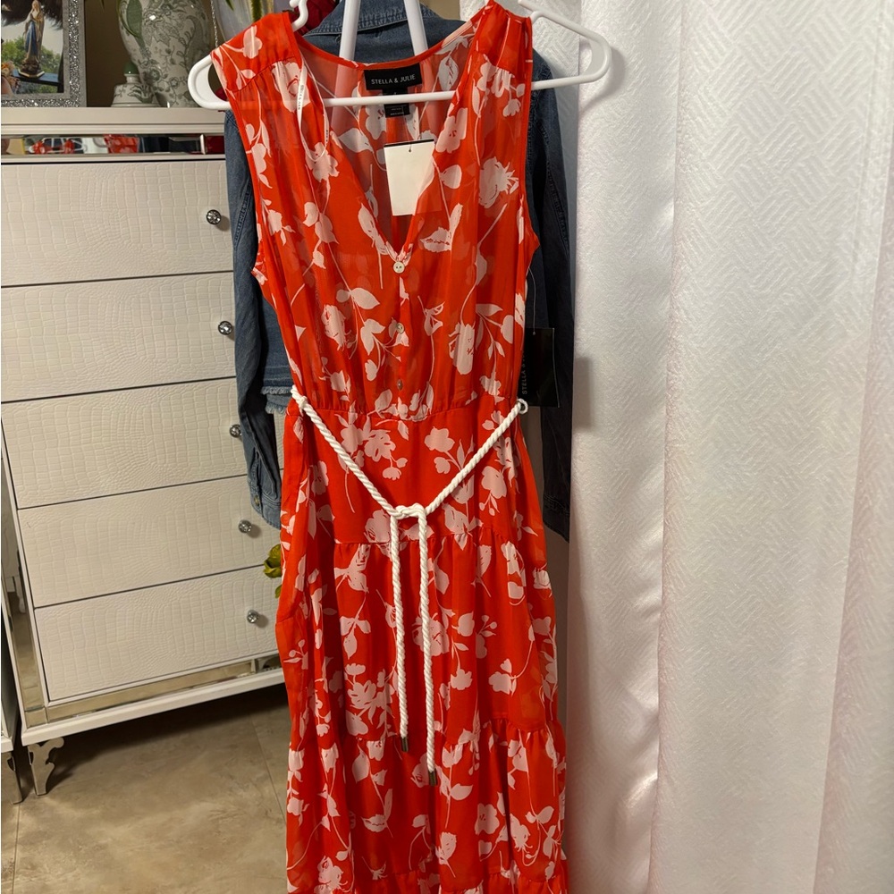 Vince Camuto Red and White Floral Maxi Dress